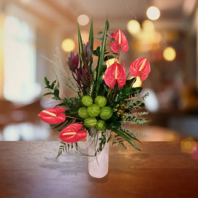 Arreglo floral primaveral, anturios