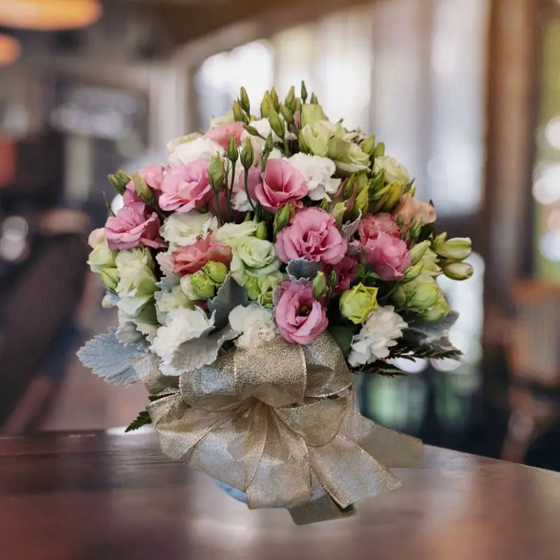 Arreglo floral tonos pastel, lisianthus