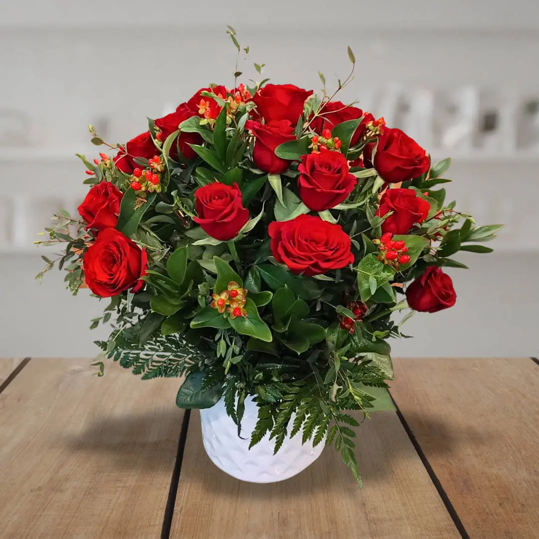 Arreglo Floral de Rosas Rojas Personnel