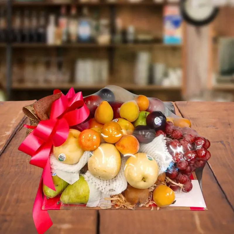 Arreglo de frutas con plato de cerámica, Personnel